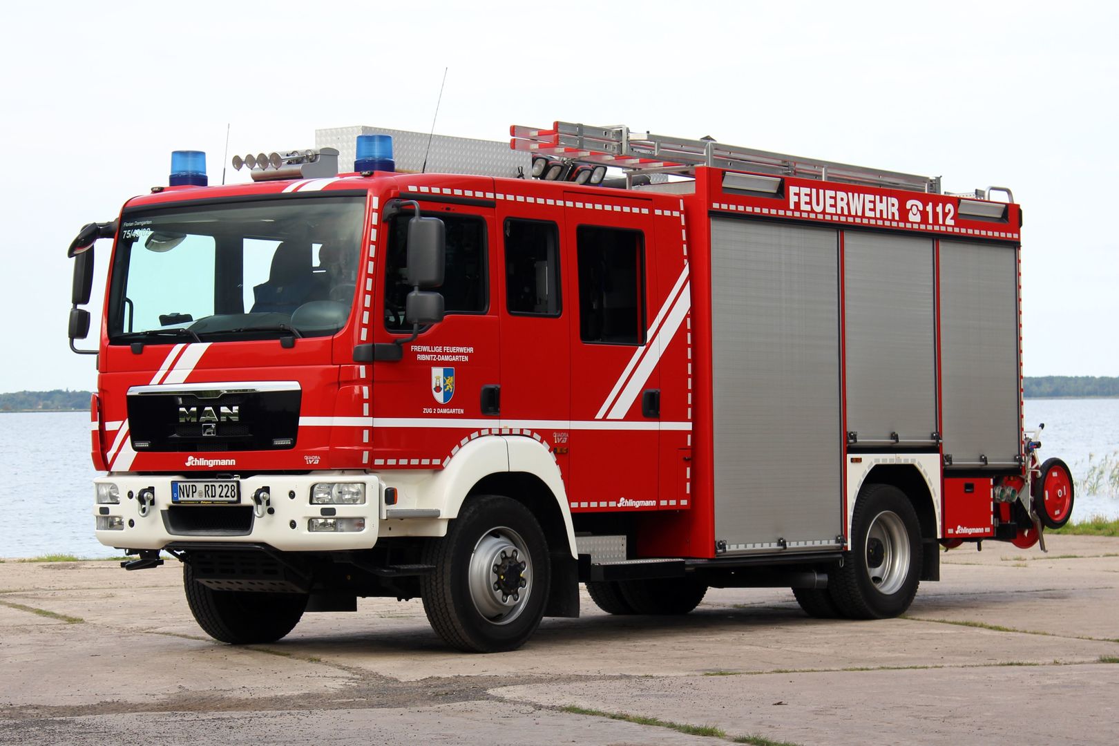 Löschgruppenfahrzeug - LF 20/16 Löschgruppenfahrzeug - LF 20/16